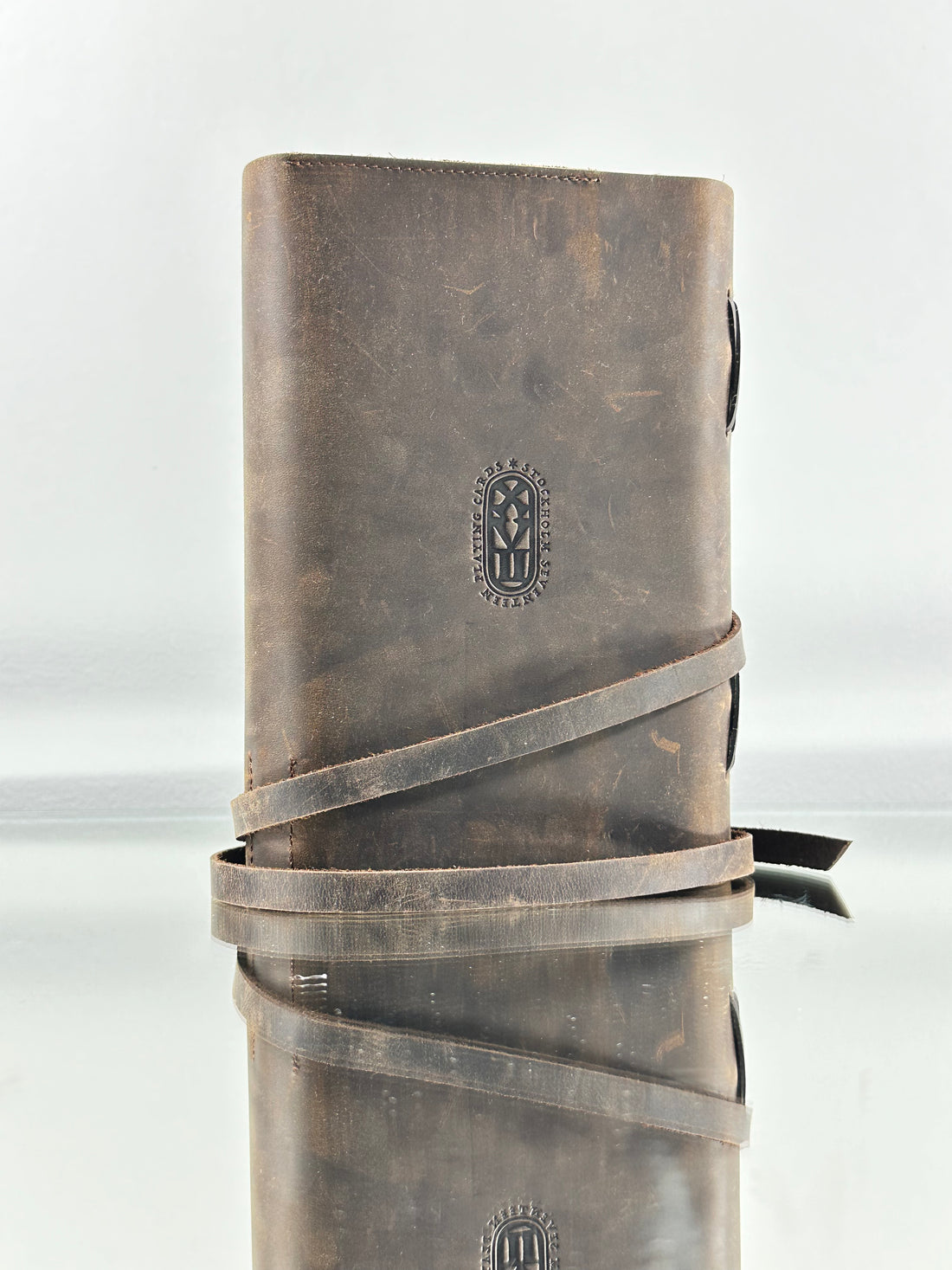 Book - The Eye of the Ocean Vol1 with Leather Cover and Astrolabe