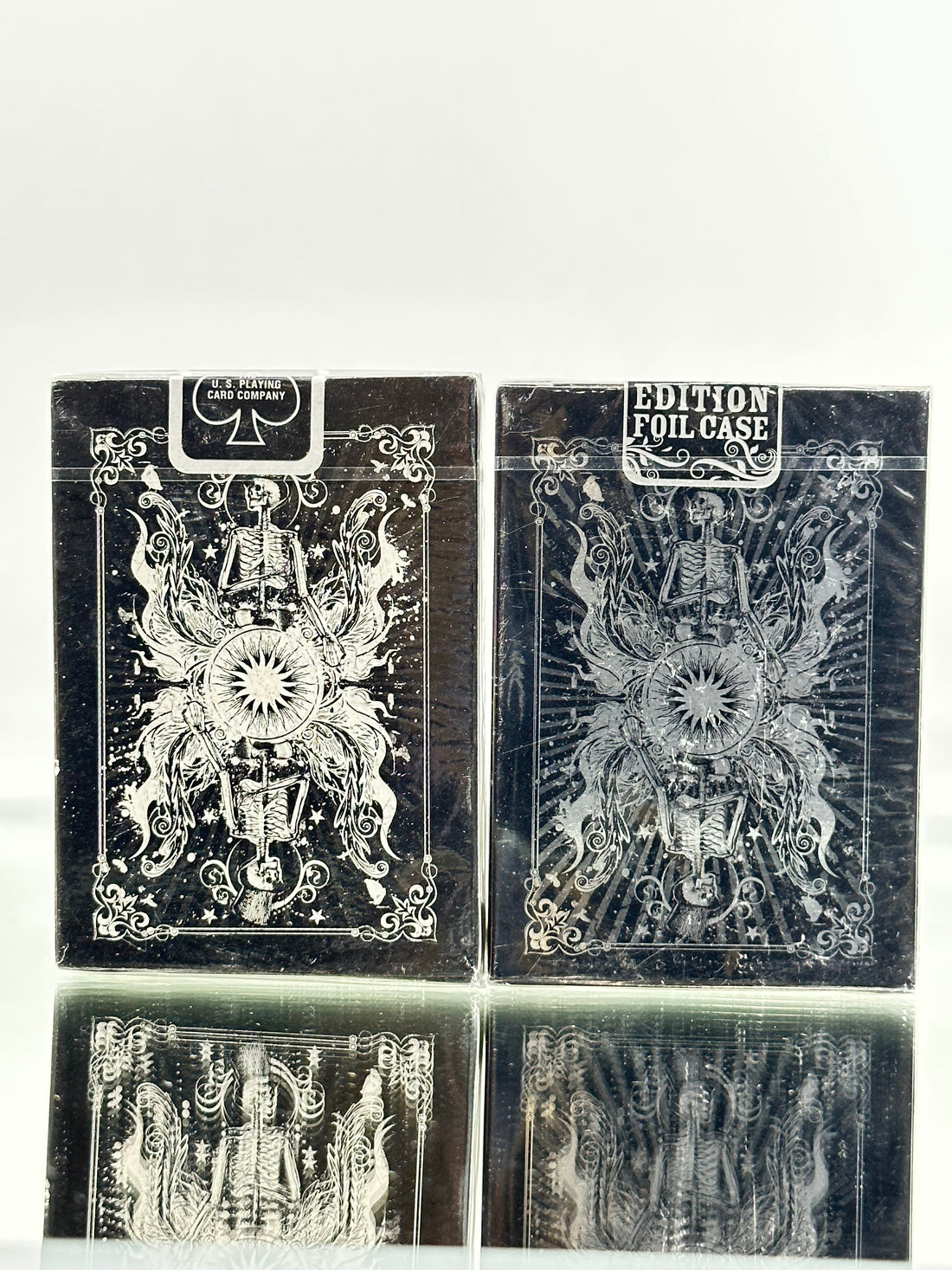 Bicycle Karnival Midnight Foil Case And Standard Playing Cards Set