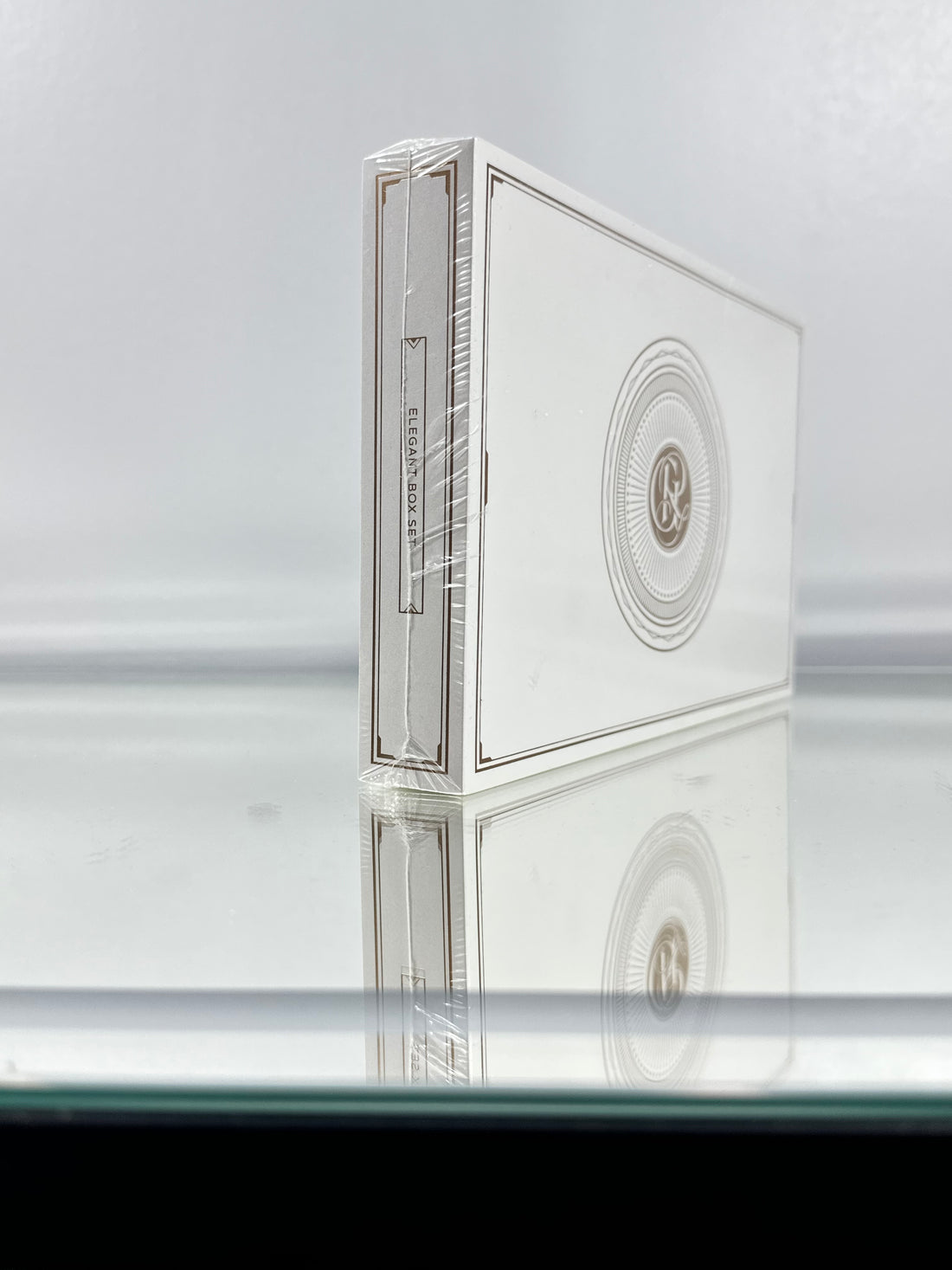 Card College The Elegant Box White Playing Cards 2 Deck Set Deck USPCC