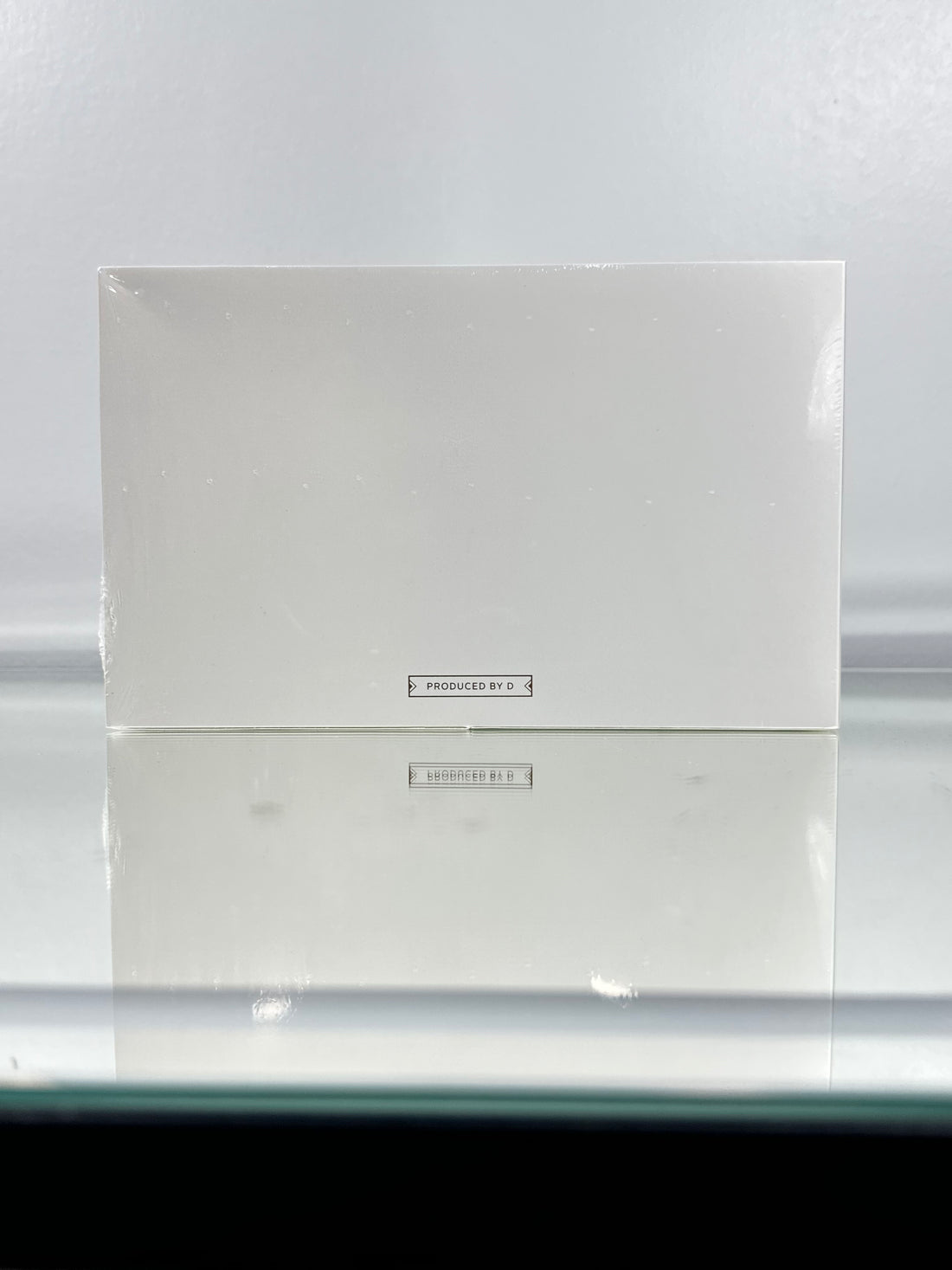 Card College The Elegant Box White Playing Cards 2 Deck Set Deck USPCC