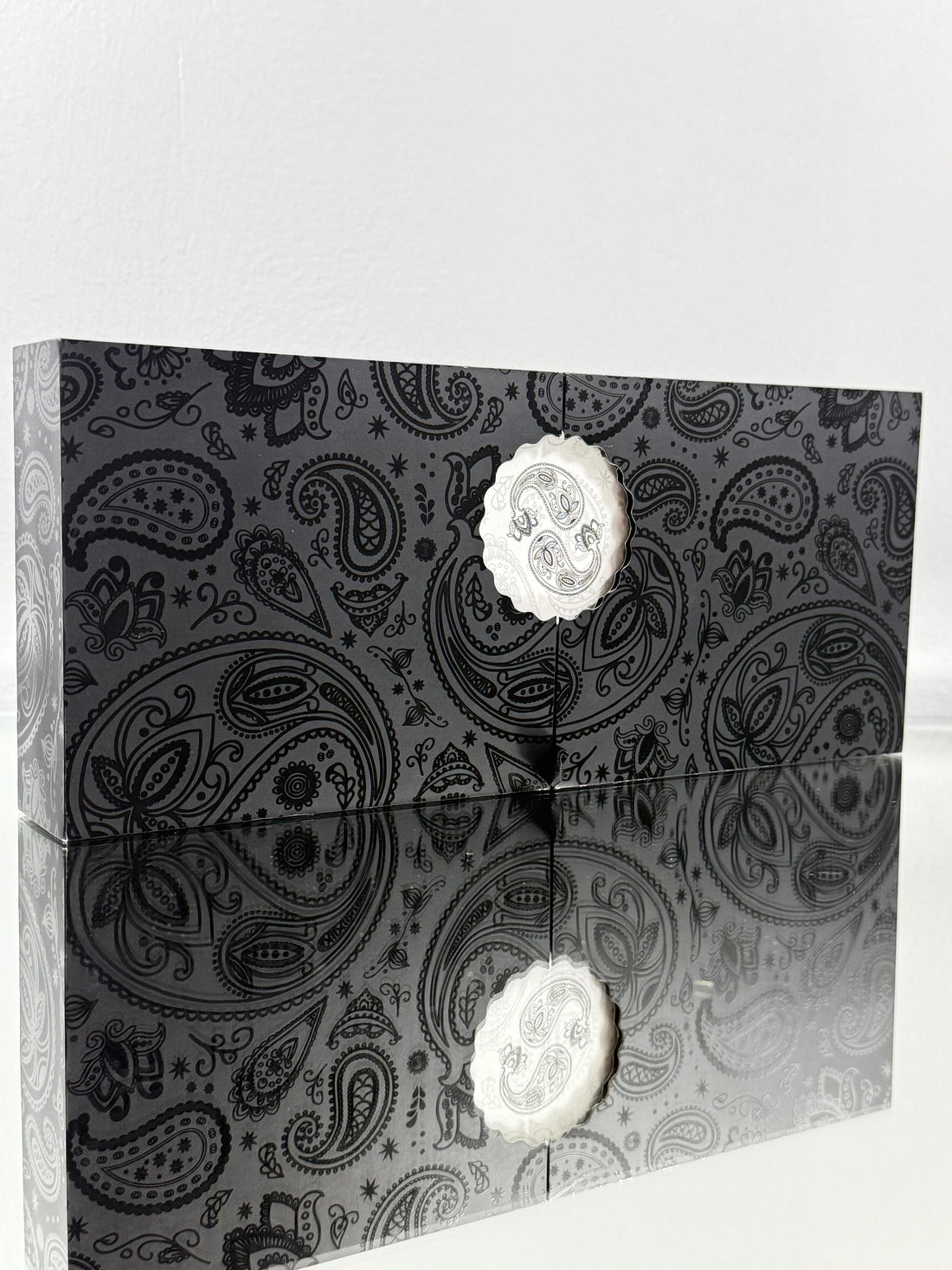 Paisley Collector&