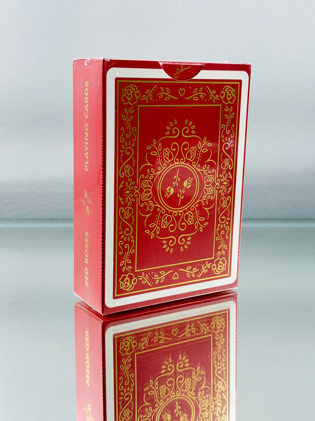 Red Roses Playing Cards: Premium Gold Foil Edition Collector&