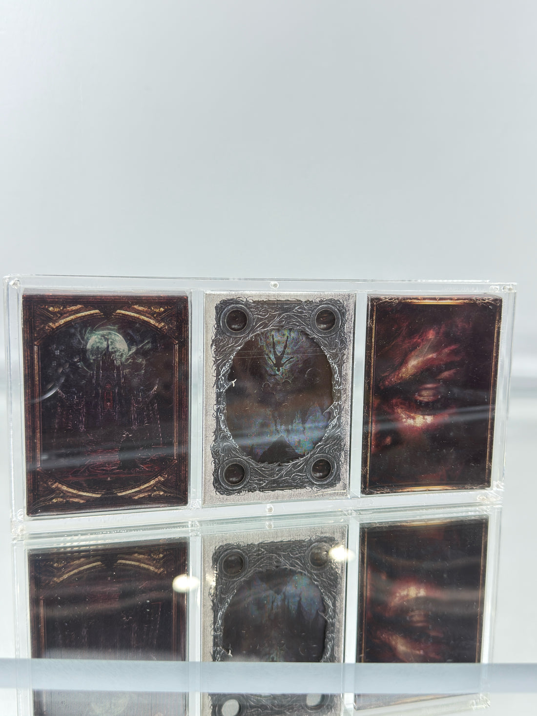 Cthulhu Mythos: Legendary Investigators Playing Cards Collectors Set